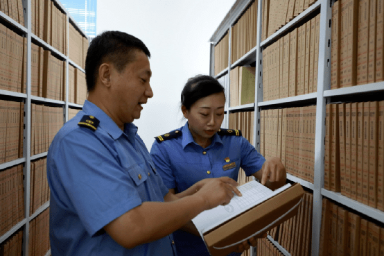 香港资料大全正版资料与悬梁释义的深入解读，免费获取与落实行动指南（2023年视角，展望未来至2025年）